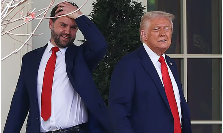 ইরান যুদ্ধের প্রসঙ্গ এড়িয়ে যাচ্ছেন ভ্যান্স, তবে কি ট্রাম্পের সঙ্গে দূরত্ব